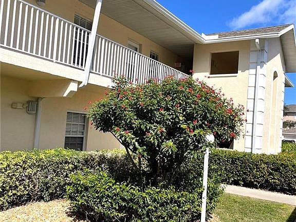 5th image of 3225 Cypress Glen WAY #116