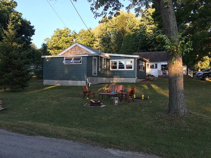 triple lot! lakeviews! 