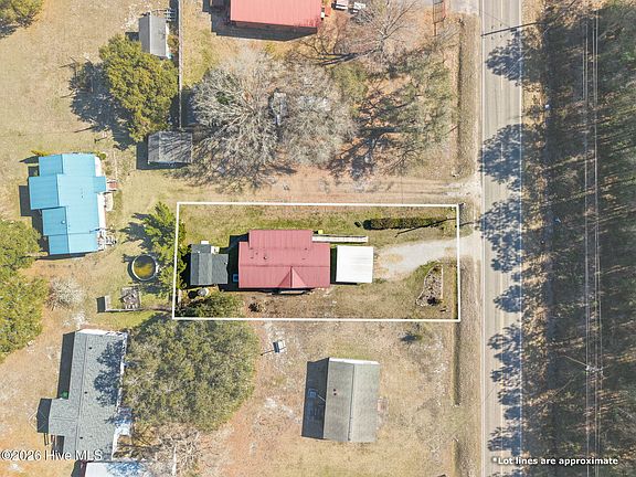 4th image of 3006 Boones Neck Road SW