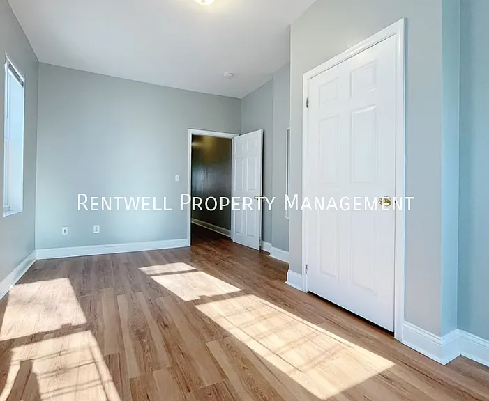 1614 Edgley St — Photo 7