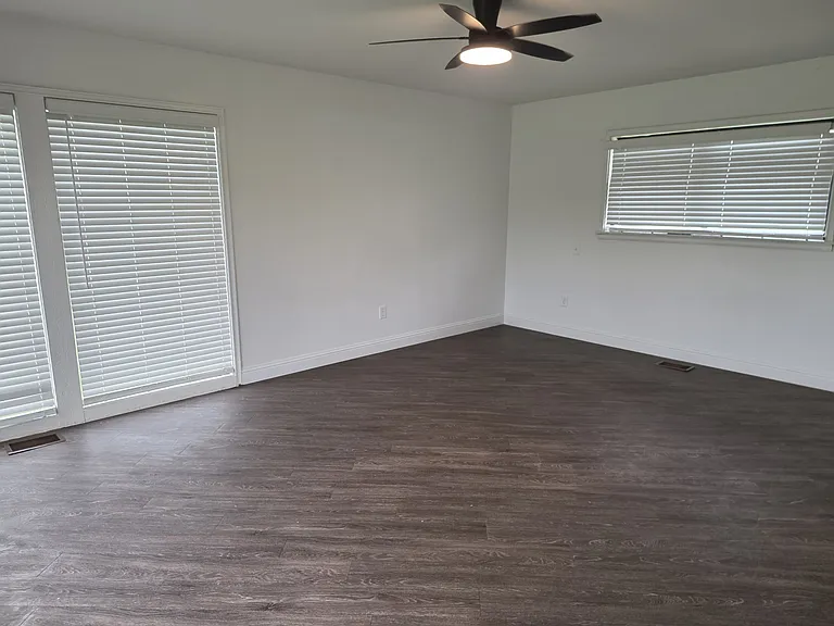 1002 W Bear Creek Rd — Photo 25
