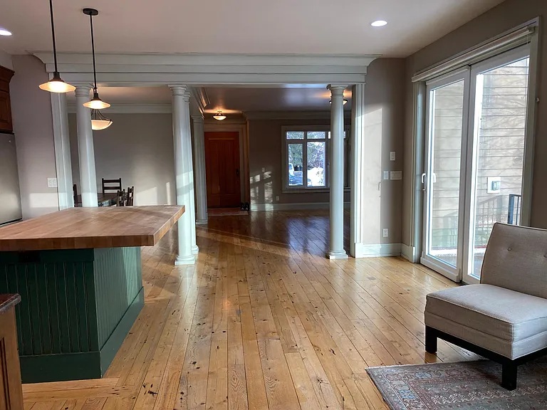 821 Broad St — Photo 10