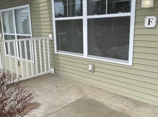 5 Kensington Ct #F, Clifton Park, NY 12065