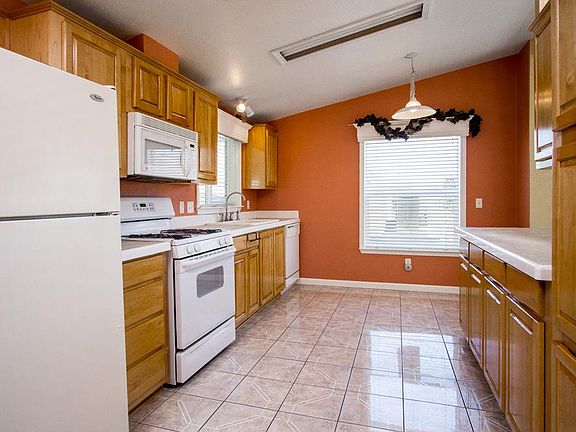 4th image of 49 Blanca Ln Space 62