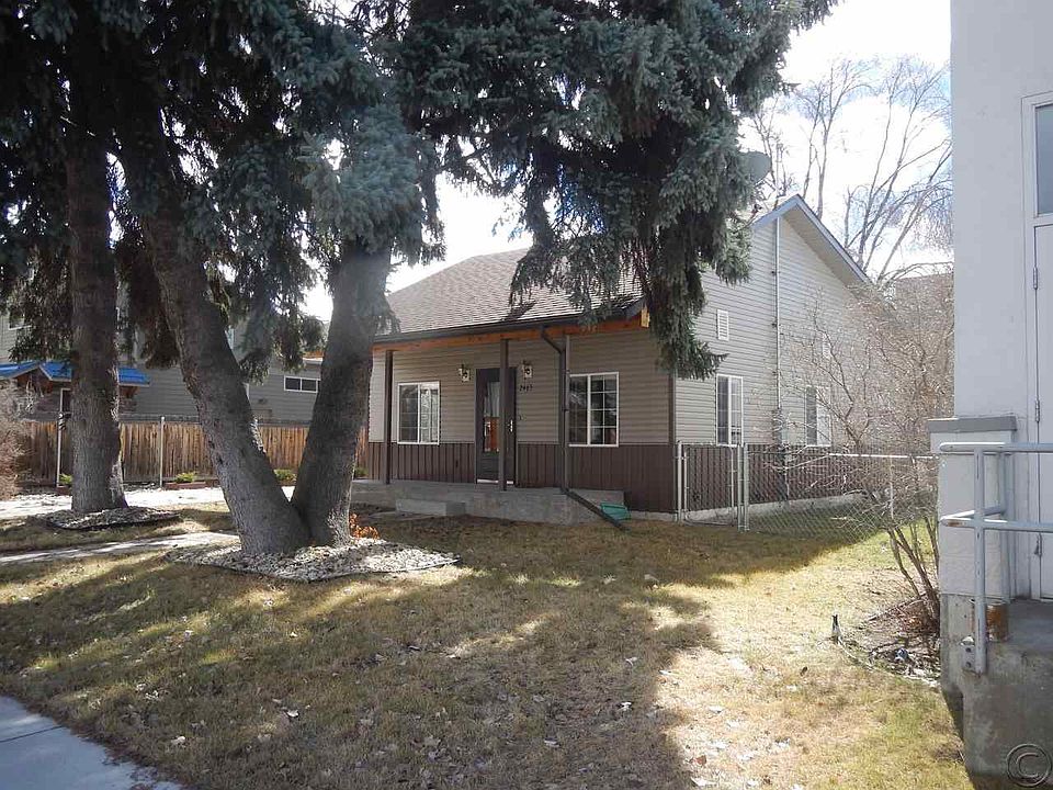 1st image of 2465 Ernest Ave