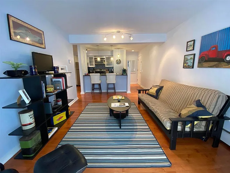 30 Wolf Rd #214 — Photo 11