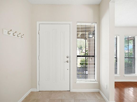 5th image of 18607 Hiddenbay Way