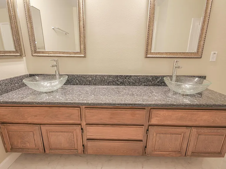 Shared Bathroom - Upstairs