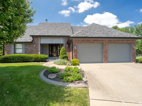 1207 Senator Ln, Crawfordsville, IN 47933