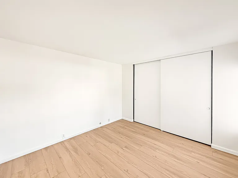 4360 Vision Dr — Photo 8