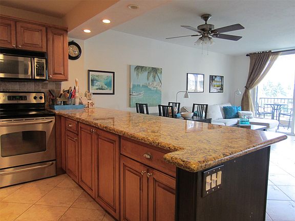 5th image of 1421 S Ocean Boulevard #402