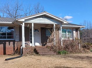 950 E Renfroe Rd, Talladega, AL 35160