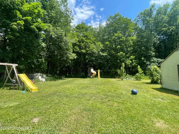 33 Turner Park Road, Burnt Hills, NY 12019