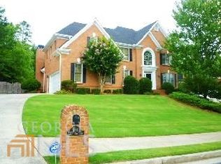 816 Forest Path Ln, Alpharetta, GA 30022