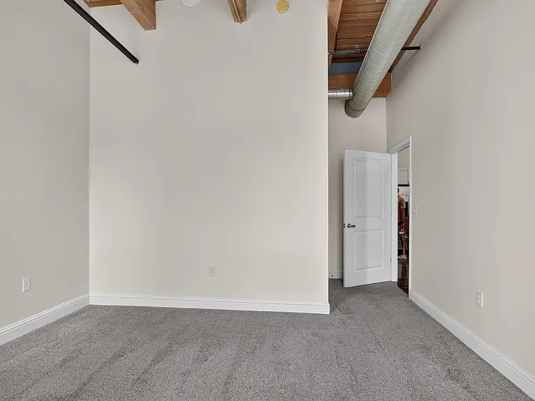 612 Central St #306 — Photo 9
