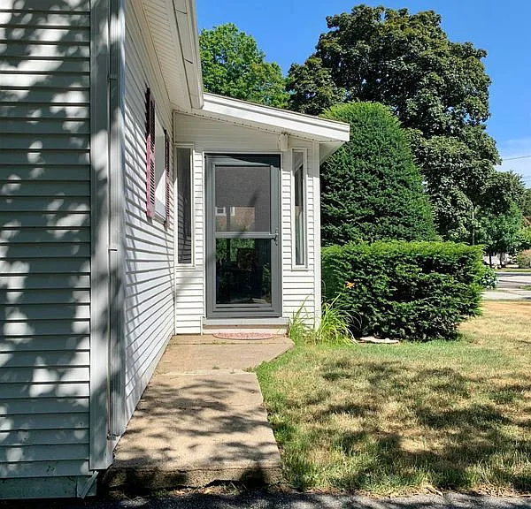 67 Cable Rd — Photo 2