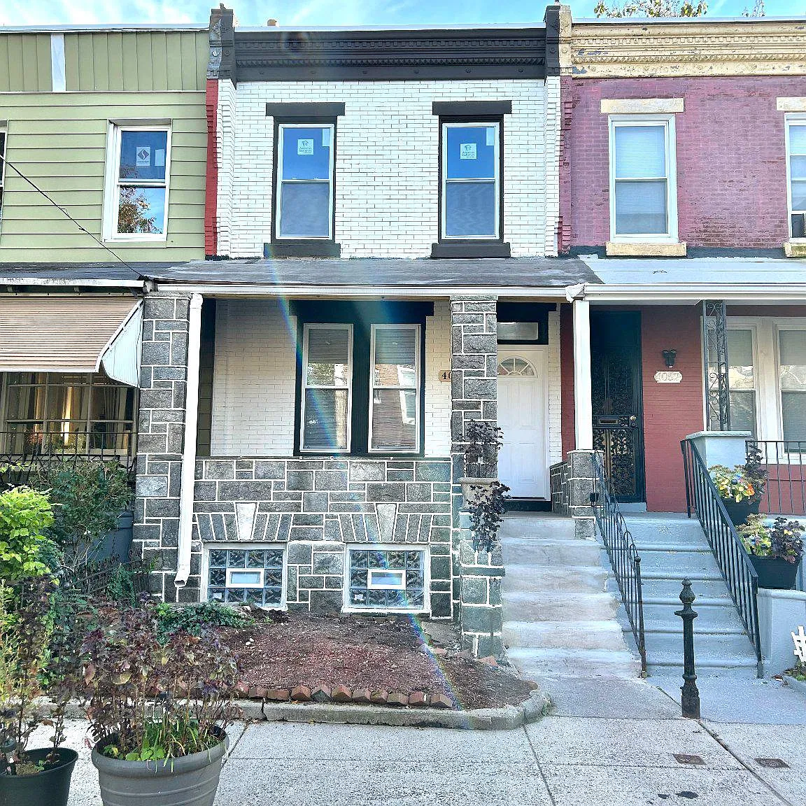 4 bed, 1.0 bath, 1140 sqft, $2,400 — Photo 2