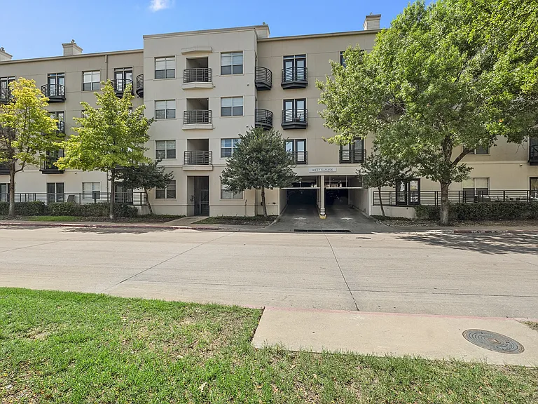 5 Mockingbird Apartments — Photo 42