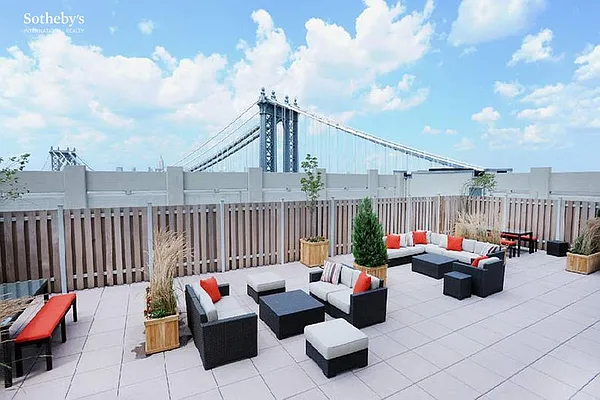 Rented by Sotheby's International Realty | media 16