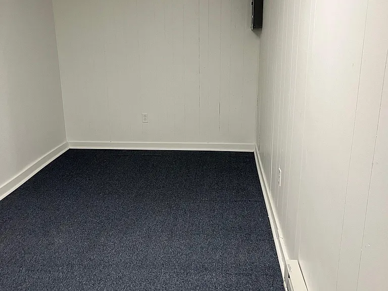 560 Summit Ave #1 — Photo 10