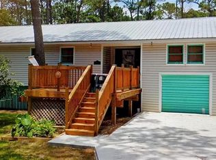 1114 Napoleon Pl, Dauphin Island, AL 36528