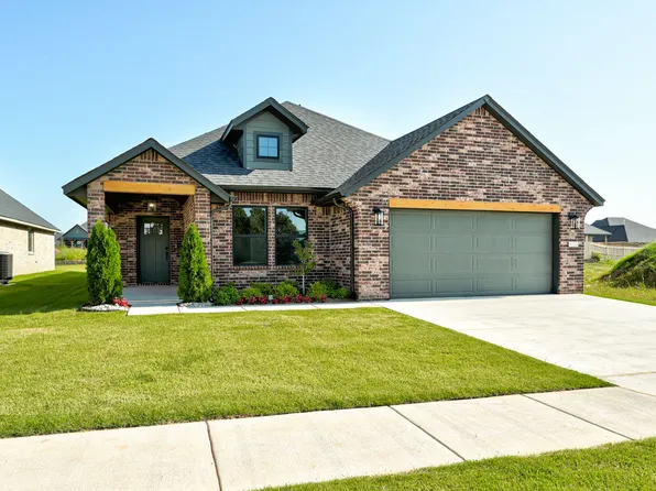 4825 Sundowner Ln, Edmond, OK 73034