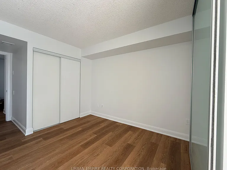 2191 Yonge St #1208 — Photo 22