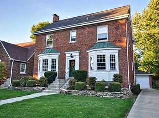 518 Uvedale Rd, Riverside, IL 60546