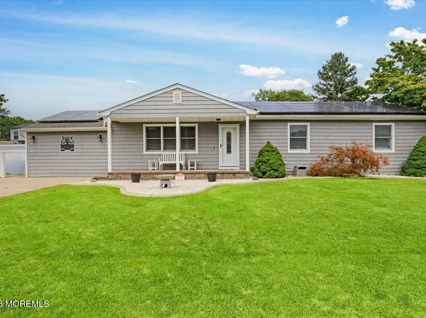 1633 2nd Avenue, Toms River, NJ 08757