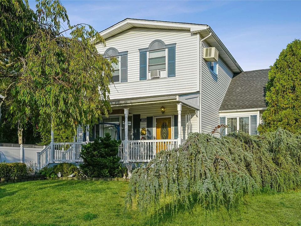 1st image of 624 Myrtle Ave