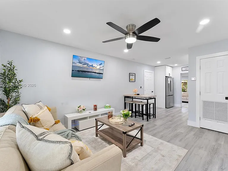 1218 NW 2nd Ave — Photo 3