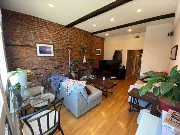 235 Washington St #2, Brookline, MA 02445