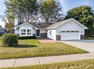 1310 Amber Ct, Reedsburg, WI 53959