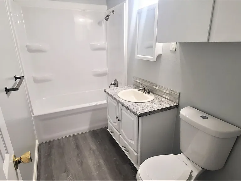 401 S Ross Ave — Photo 9