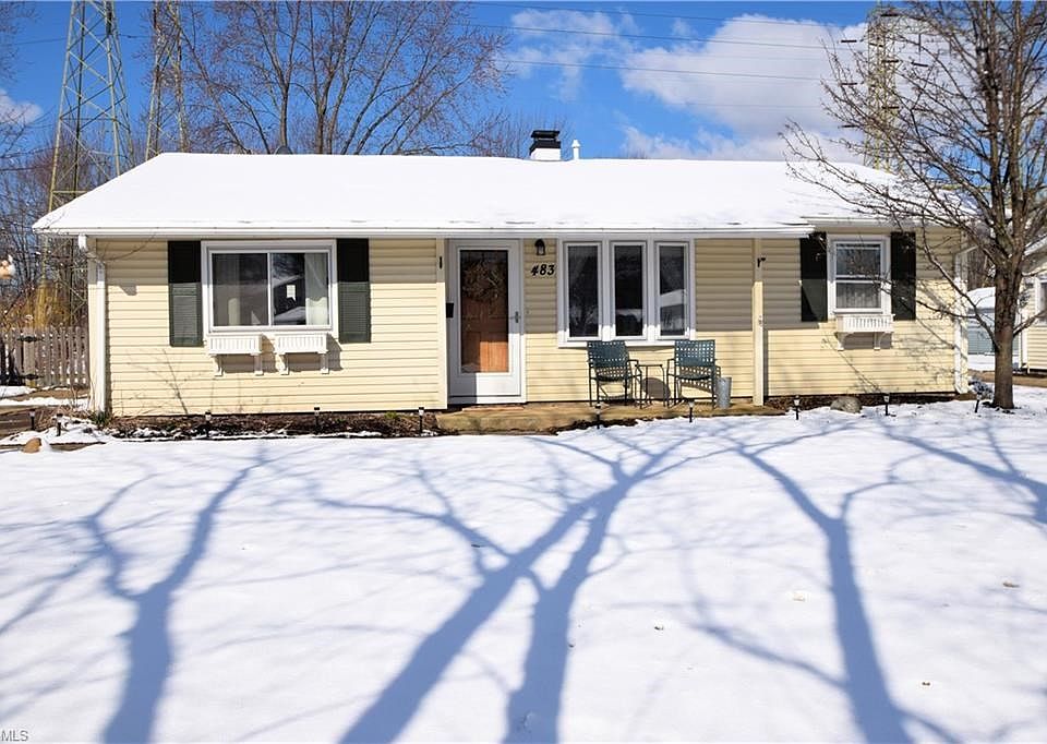1st image of 483 Holly Dr