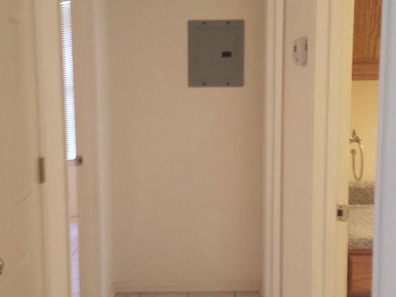 5th image of 127B S Mansfield St