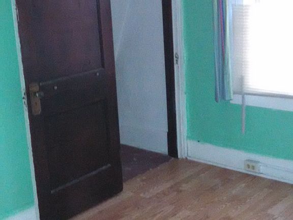 2nd image of 775 Norwood Ave