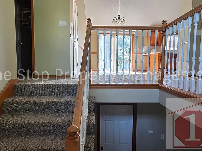 16002 Harold Dr — Photo 4