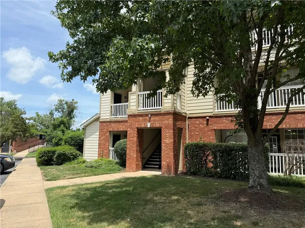 4254 NE Meadow Creek Cir APT 202, Fayetteville, AR 72703