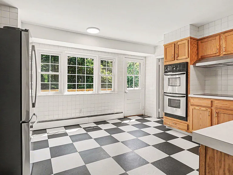 31 Beacon Hill Ct — Photo 4