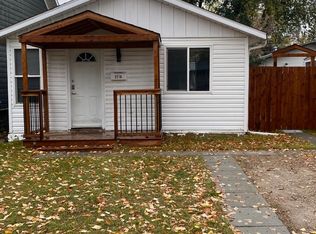 2216 Saint Andrews Ave #1A, Saskatoon, SK S7M 0M3