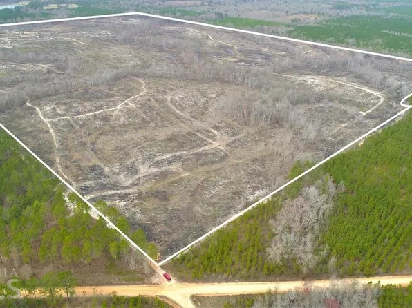 645 Flint Rd, Fitzgerald, GA 31750