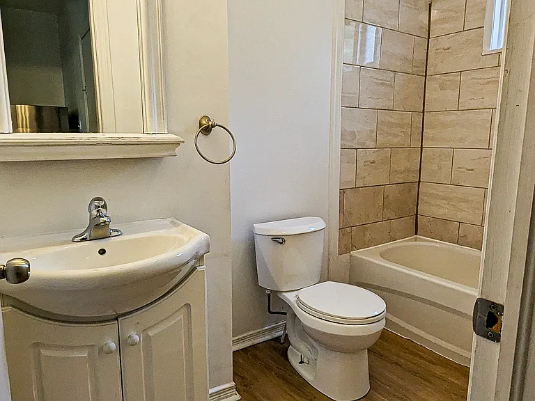 136 Weber St E #8 — Photo 9