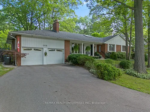 1373 Queen Victoria Ave Photo 1