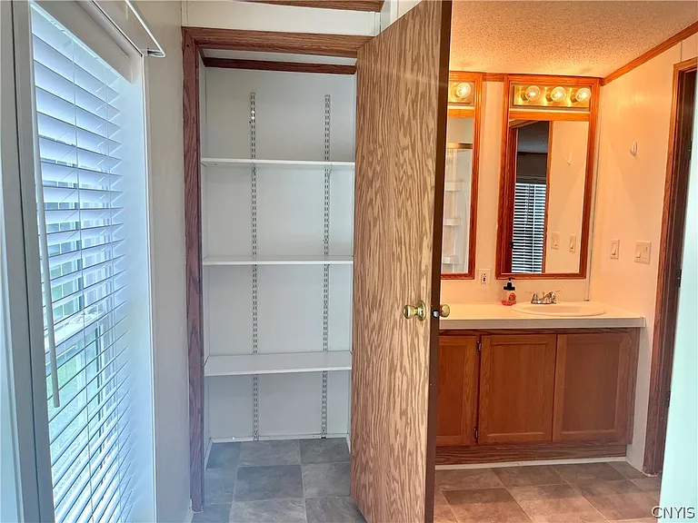 47 Miner Rd — Photo 17