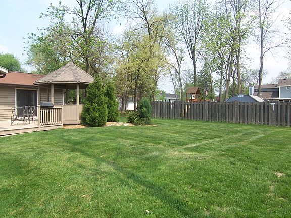Backyard Deck & Gazebo!
