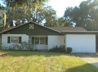 1102 W Camellia Dr, Brandon, FL 33510