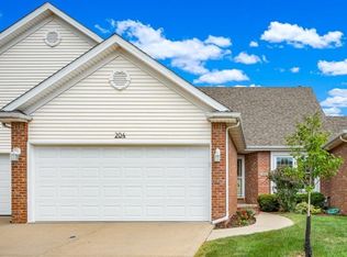 204 Field Dr, Normal, IL 61761