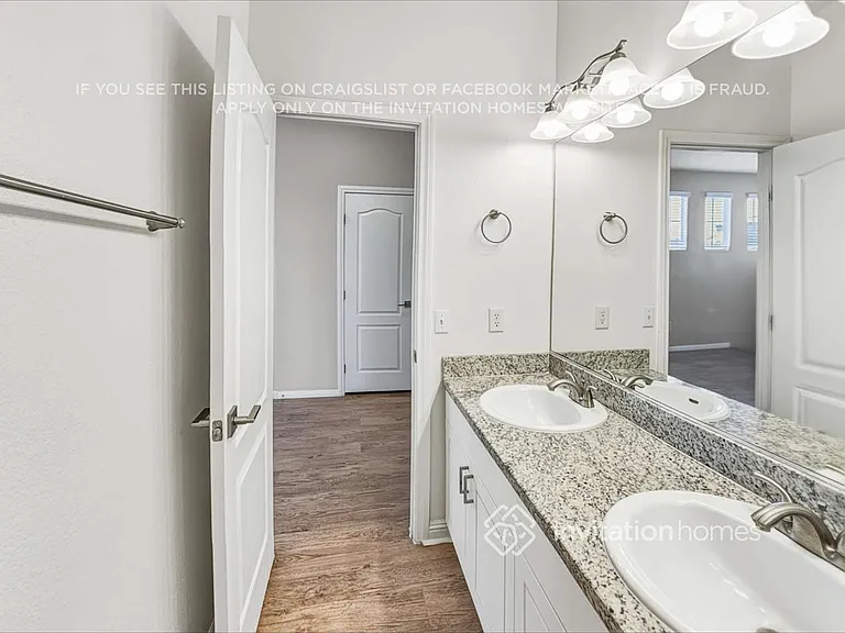 4028 Villeroy Ave — Photo 16