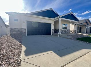 527 85th Avenue Ct, Greeley, CO 80634